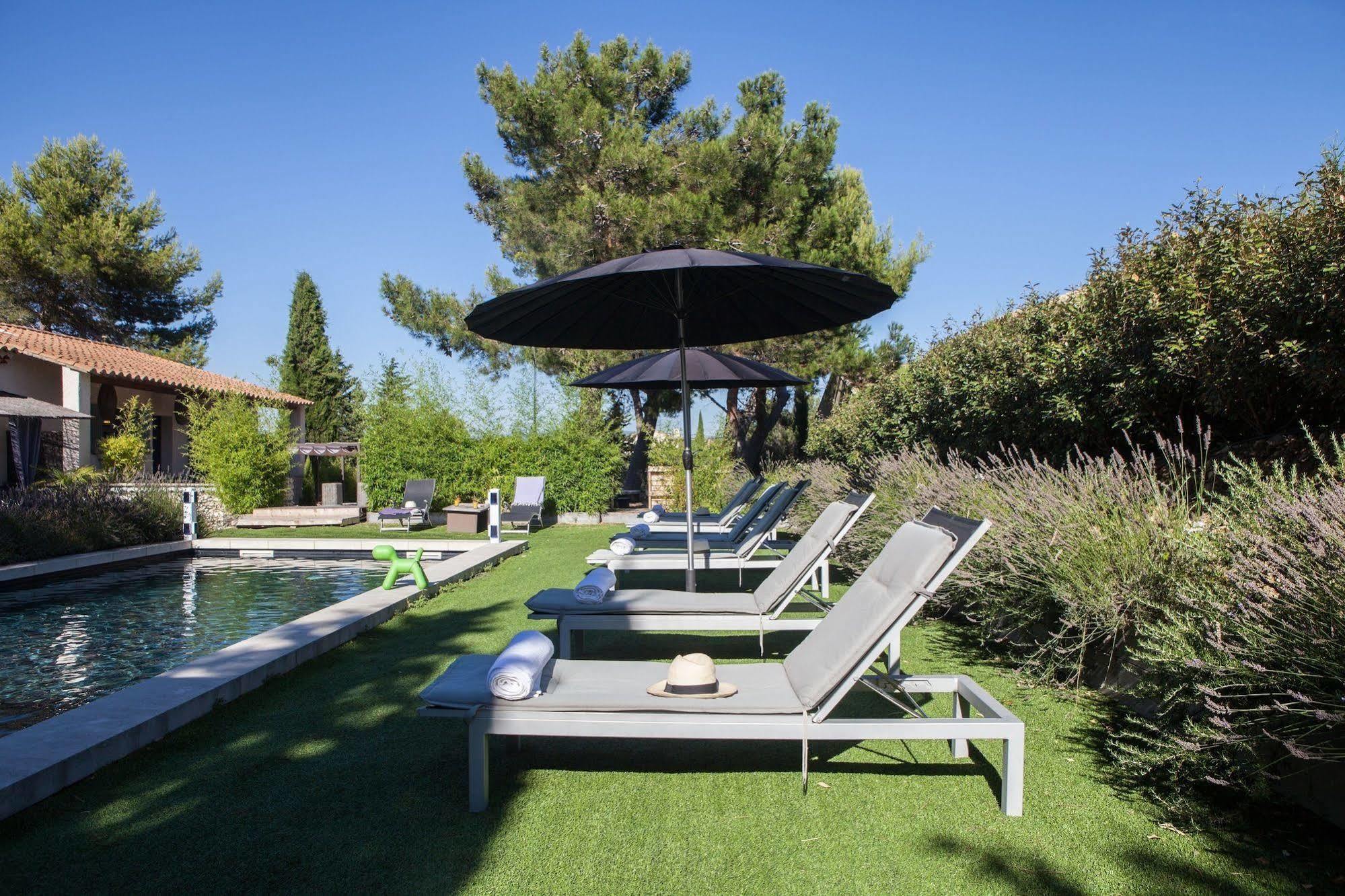 L'Auberge De L'Aubergine Eygalières Buitenkant foto